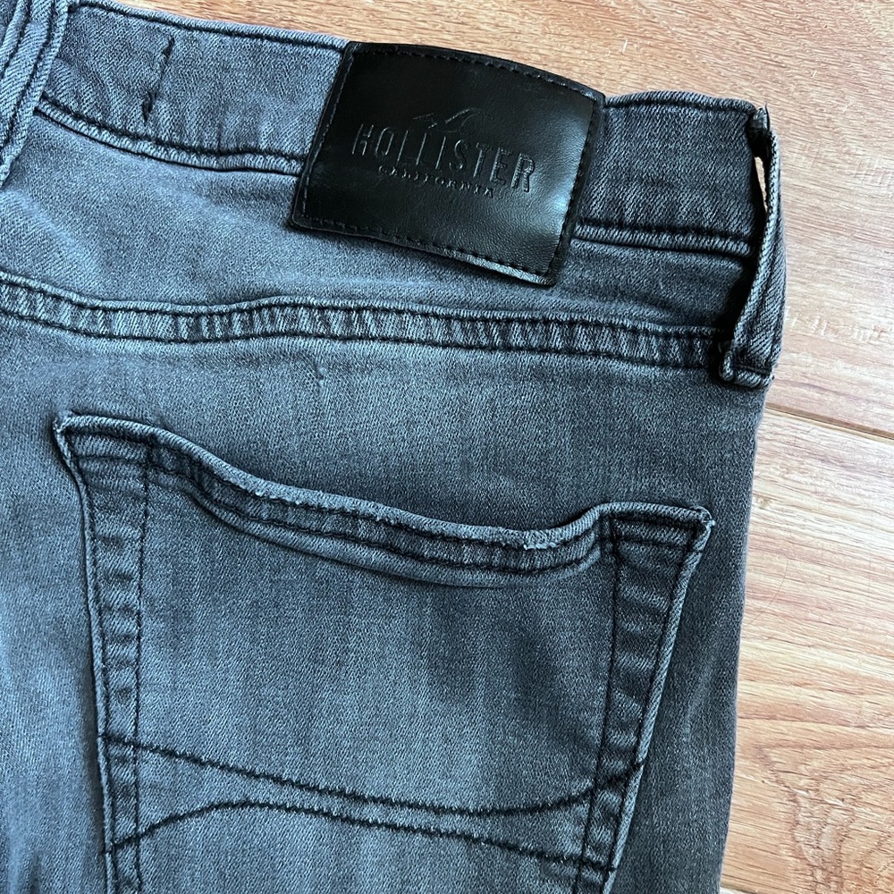 Hollister Extreme Skinny Jeans - Picture 4 of 5